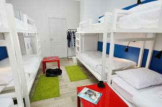 Гостиница Maxi House Hostel Ростов-на-Дону Кровать в 8-местном общем мужском номере-3